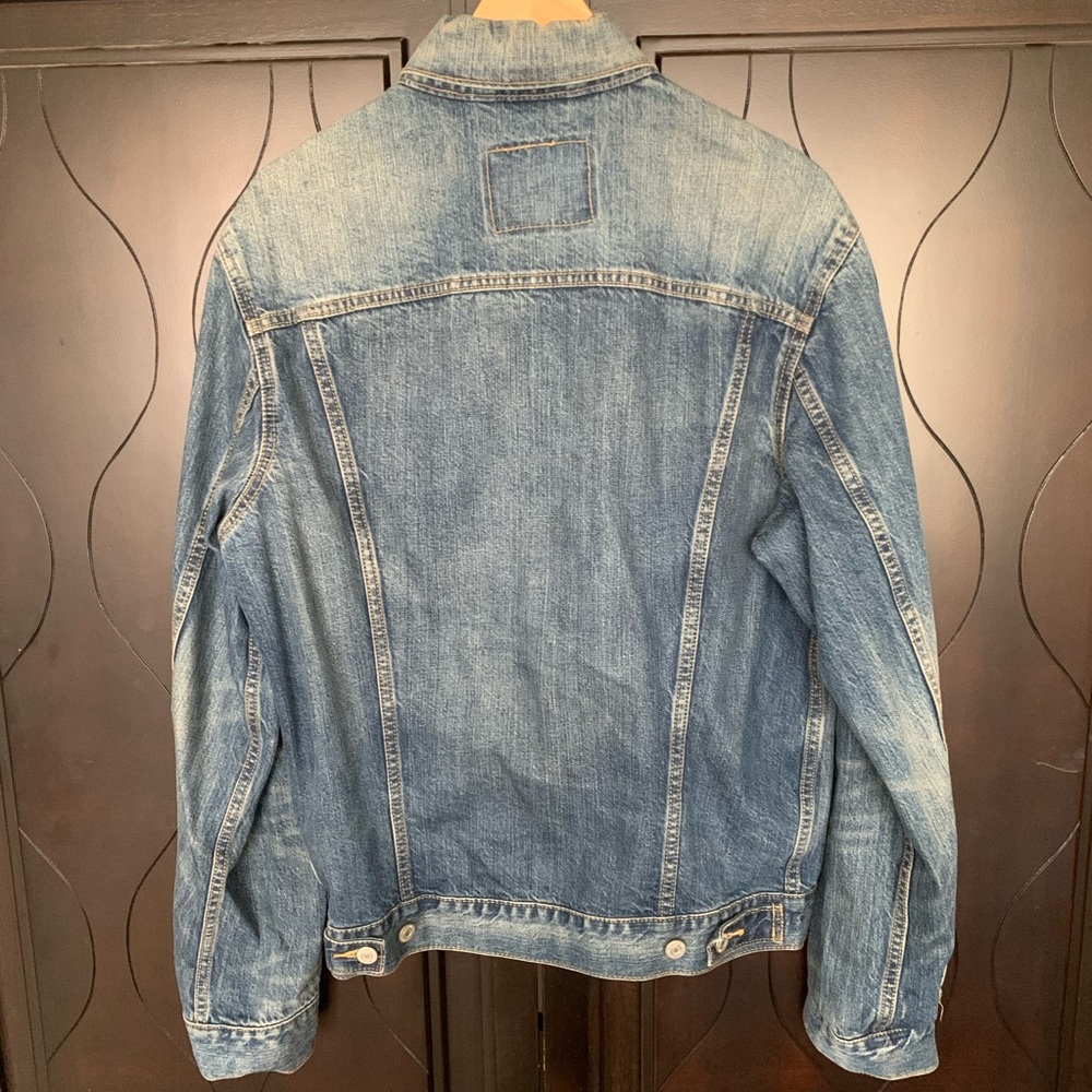 Levi’s Classic Medium Stonewashed Denim Jacket - image 2